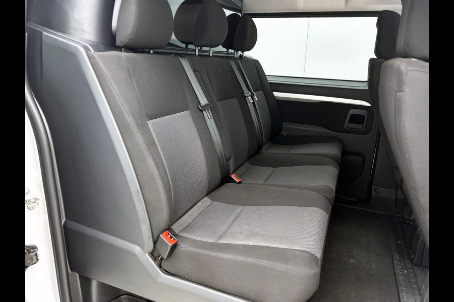 Opel Vivaro 145pk Automaat Dubbele Cabine L3H1 Navigatie Apple Carplay Cruise control Trekhaak
