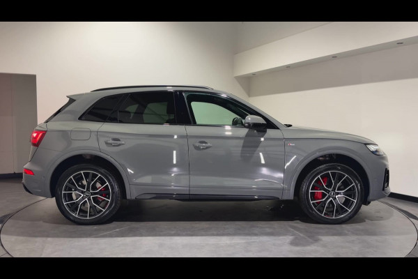 Audi Q5 50 TFSI e S edition | Panoramadak | B&O | Matrix LED | 20" | S-Line interieur
