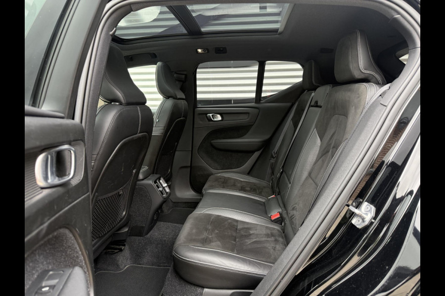 Volvo XC40 2.0 T5 AWD R-Design Intro Edition 1e Eigenaar|Pano|H&K|Camera|Trekhaak|Adap Cruise|Stuur+Stoel verw V+A|Carplay|Elek Achterklep|PDC V+A|N.A.P|APK tot 04-2027