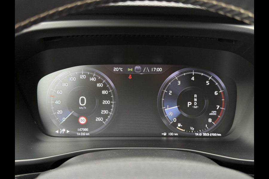 Volvo XC40 2.0 T5 AWD R-Design Intro Edition 1e Eigenaar|Pano|H&K|Camera|Trekhaak|Adap Cruise|Stuur+Stoel verw V+A|Carplay|Elek Achterklep|PDC V+A|N.A.P|APK tot 04-2027