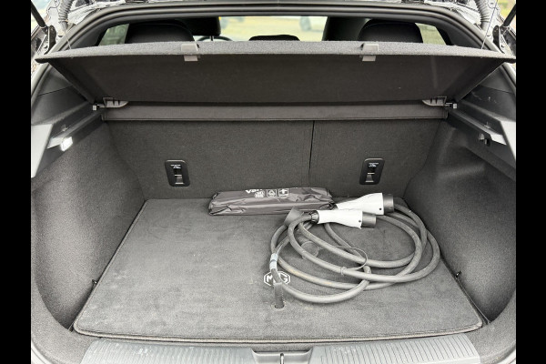 MG Mg4 electric Luxury 64 kWh | 360 CAMERA| 7 JAAR MG GARANTIE T/M 07-2031| ELEK. STOEL| DODE HOEK SENSOR| STOEL + STUURVERWARMING| ADAPTIVE CRUISE CONTROL |