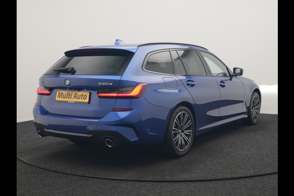 BMW 3 Serie Touring 330e xDrive M Sport PHEV 293pk Dealer O.H | Panodak | Head Up | Camera | Laser LED | Lederen Sportstoelen Memory & Verwarmd | Keyless | Cruise Control | BLIS | Apple Carplay | Virtual | Navigatie | DAB | 18"L.M | Plug In Hybrid |