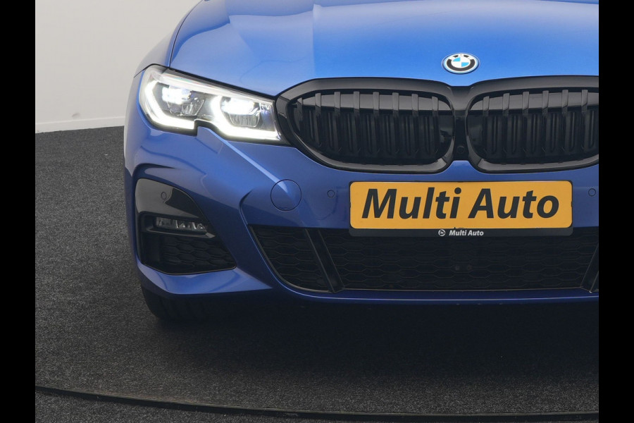 BMW 3 Serie Touring 330e xDrive M Sport PHEV 293pk Dealer O.H | Panodak | Head Up | Camera | Laser LED | Lederen Sportstoelen Memory & Verwarmd | Keyless | Cruise Control | BLIS | Apple Carplay | Virtual | Navigatie | DAB | 18"L.M | Plug In Hybrid |