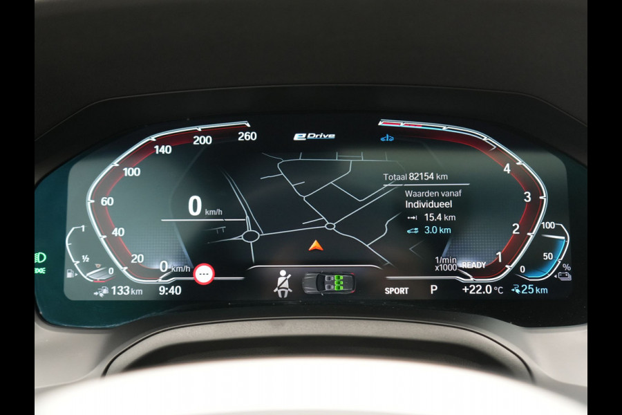 BMW 3 Serie Touring 330e xDrive M Sport PHEV 293pk Dealer O.H | Panodak | Head Up | Camera | Laser LED | Lederen Sportstoelen Memory & Verwarmd | Keyless | Cruise Control | BLIS | Apple Carplay | Virtual | Navigatie | DAB | 18"L.M | Plug In Hybrid |