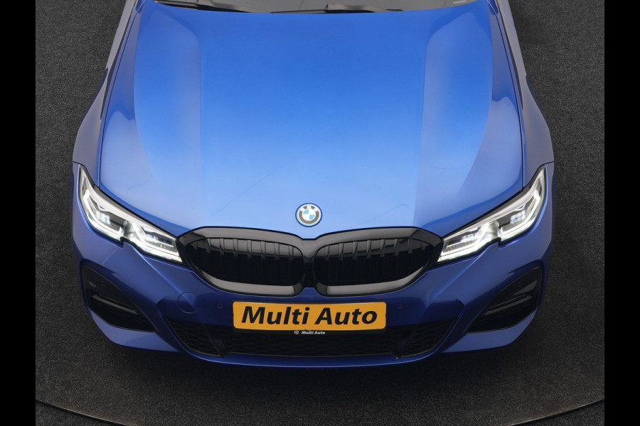 BMW 3 Serie Touring 330e xDrive M Sport PHEV 293pk Dealer O.H | Panodak | Head Up | Camera | Laser LED | Lederen Sportstoelen Memory & Verwarmd | Keyless | Cruise Control | BLIS | Apple Carplay | Virtual | Navigatie | DAB | 18"L.M | Plug In Hybrid |
