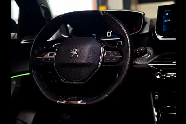 Peugeot 2008 1.2 PureTech GT 131PK Pano | Masssage | 360 | Leder | ACC | Dodehoek