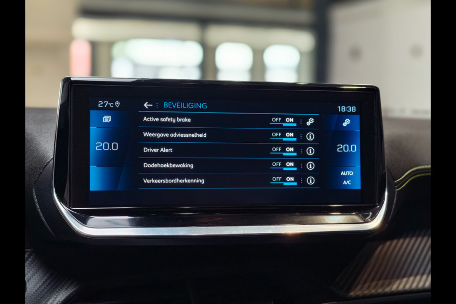 Peugeot 2008 1.2 PureTech GT 131PK Pano | Masssage | 360 | Leder | ACC | Dodehoek