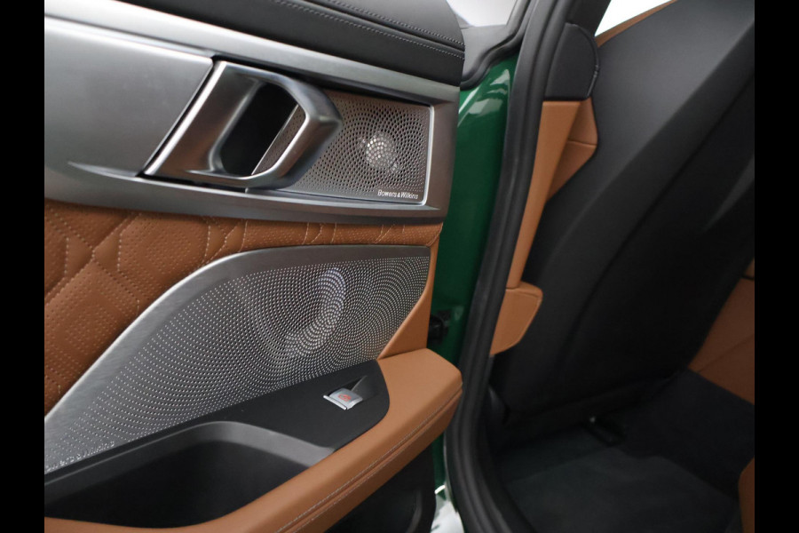 BMW 8 Serie Gran Coupé M8 COMPETITION 626 PK IRISH GREEN + BOWERS & WILKINS | KERAMISCHE REMMEN