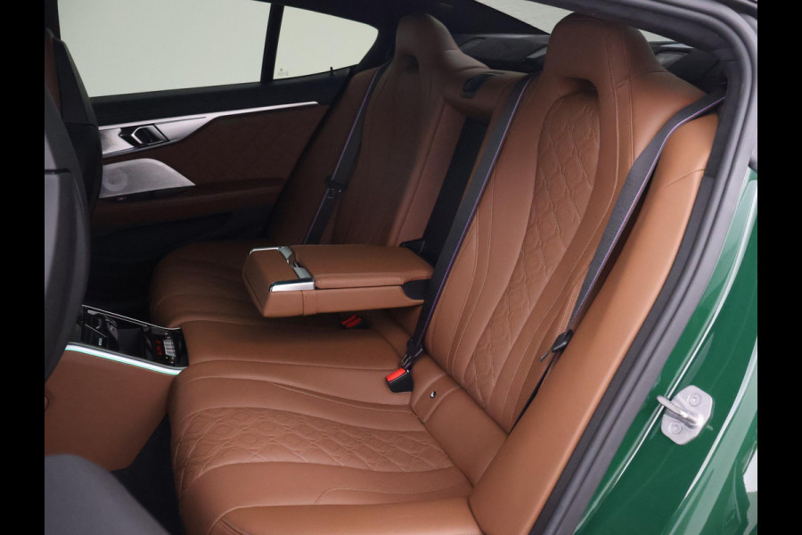 BMW 8 Serie Gran Coupé M8 COMPETITION 626 PK IRISH GREEN + BOWERS & WILKINS | KERAMISCHE REMMEN