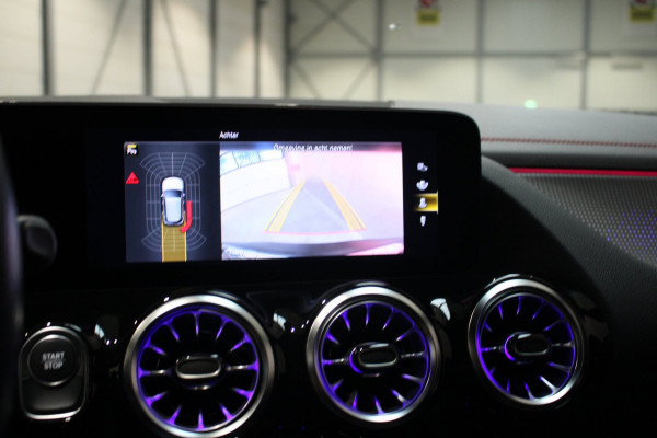 Mercedes-Benz EQA 250 Business Solution AMG 67 kWh Camera/Trekhaak/Night Pakket Prijs is rijklaar