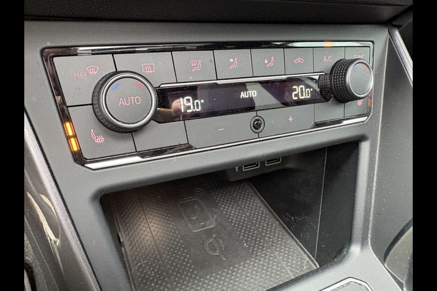 Volkswagen Polo 2.0 TSi 200pk GTi DSG 5-drs. SCHUIFDAK/BEATS/KEYLESS/CAMERA/DODEHOEK/1E EIGENAAR!
