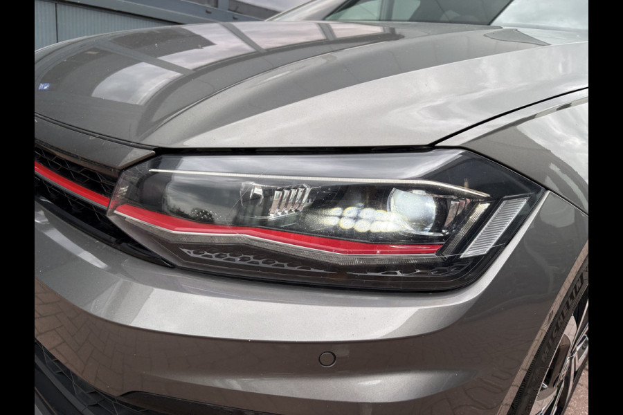 Volkswagen Polo 2.0 TSi 200pk GTi DSG 5-drs. SCHUIFDAK/BEATS/KEYLESS/CAMERA/DODEHOEK/1E EIGENAAR!