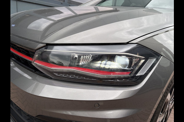 Volkswagen Polo 2.0 TSi 200pk GTi DSG 5-drs. SCHUIFDAK/BEATS/KEYLESS/CAMERA/DODEHOEK/1E EIGENAAR!