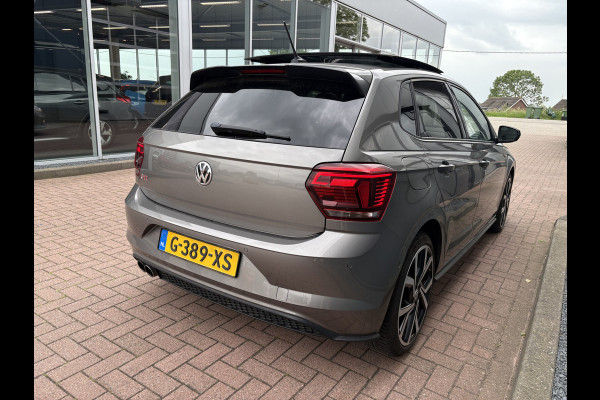 Volkswagen Polo 2.0 TSi 200pk GTi DSG 5-drs. SCHUIFDAK/BEATS/KEYLESS/CAMERA/DODEHOEK/1E EIGENAAR!
