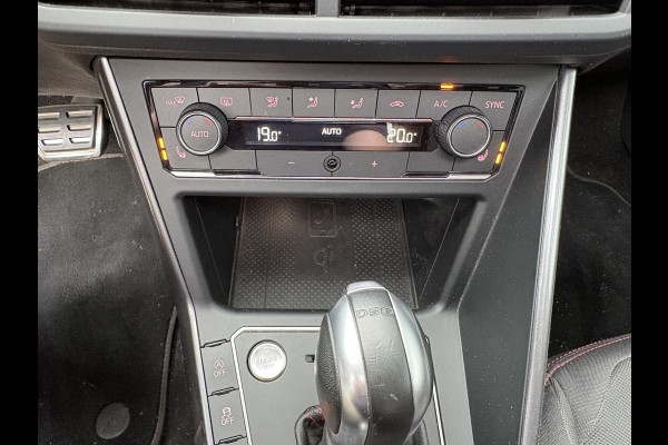 Volkswagen Polo 2.0 TSi 200pk GTi DSG 5-drs. SCHUIFDAK/BEATS/KEYLESS/CAMERA/DODEHOEK/1E EIGENAAR!