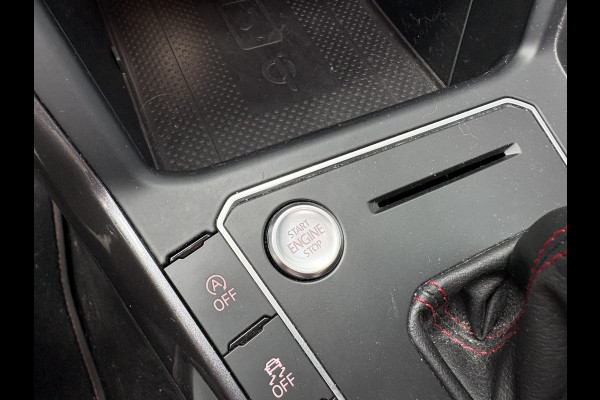 Volkswagen Polo 2.0 TSi 200pk GTi DSG 5-drs. SCHUIFDAK/BEATS/KEYLESS/CAMERA/DODEHOEK/1E EIGENAAR!