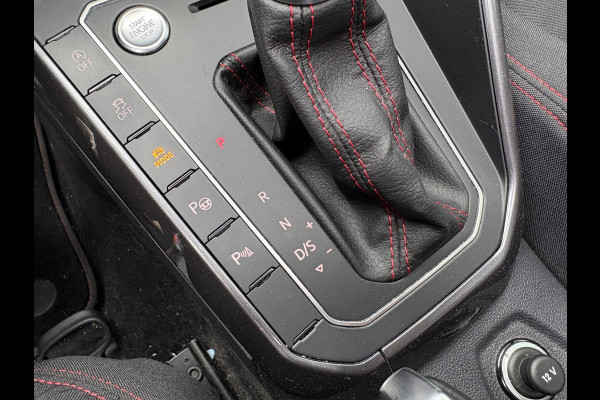 Volkswagen Polo 2.0 TSi 200pk GTi DSG 5-drs. SCHUIFDAK/BEATS/KEYLESS/CAMERA/DODEHOEK/1E EIGENAAR!