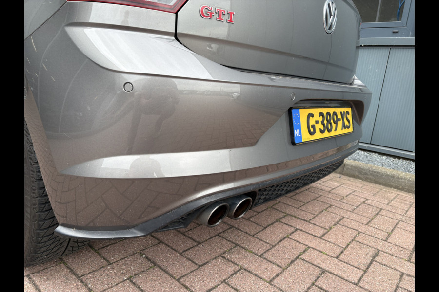 Volkswagen Polo 2.0 TSi 200pk GTi DSG 5-drs. SCHUIFDAK/BEATS/KEYLESS/CAMERA/DODEHOEK/1E EIGENAAR!