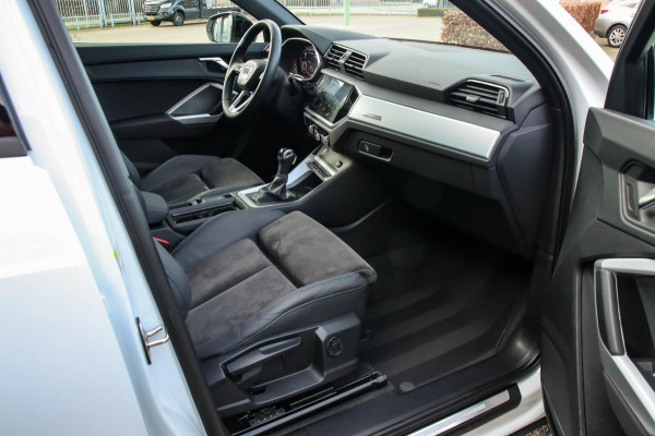 Audi Q3 35 TFSI 1.5 TFSI S Line Pro Line S 150pk S-Tronic Panoramadak|Virtual Cockpit|LED Matrix|Leder|Keyless|Camera|20inch|Black