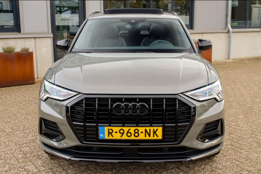 Audi Q3 35 TFSI 1.5 TFSI S Line Pro Line S 150pk S-Tronic! 1e|Panoramadak|Virtual Cockpit|LED Matrix|Leder elektrisch|20inch|Black
