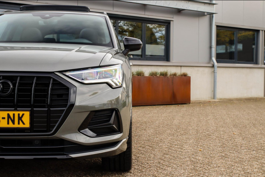 Audi Q3 35 TFSI 1.5 TFSI S Line Pro Line S 150pk S-Tronic! 1e|Panoramadak|Virtual Cockpit|LED Matrix|Leder elektrisch|20inch|Black