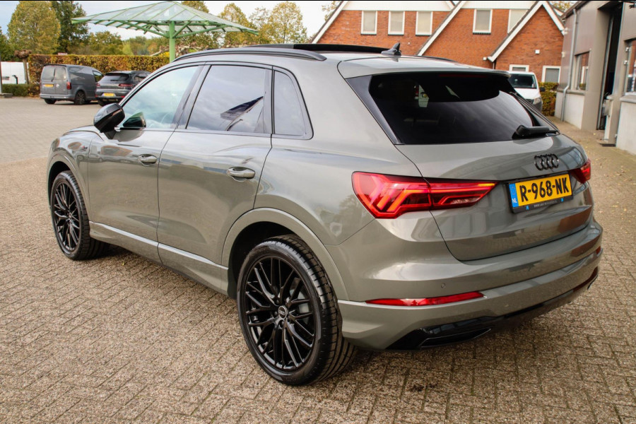 Audi Q3 35 TFSI 1.5 TFSI S Line Pro Line S 150pk S-Tronic! 1e|Panoramadak|Virtual Cockpit|LED Matrix|Leder elektrisch|20inch|Black