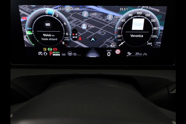 Volkswagen Tiguan 1.5 eHybrid R-Line Edition 204 pk Automaat (DSG) | Verlengde garantie | Navigatie | Trekhaak (wegklapbaar) | Parkeersensoren (Park assist) | Rondomzicht camera | Black Style pakket | R-Line |