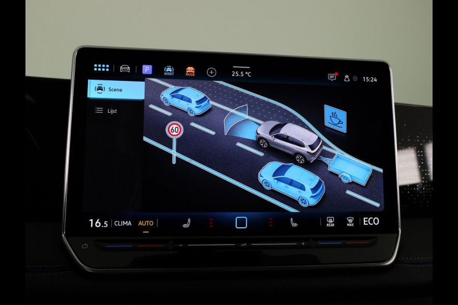 Volkswagen Tiguan 1.5 eHybrid R-Line Edition 204 pk Automaat (DSG) | Verlengde garantie | Navigatie | Trekhaak (wegklapbaar) | Parkeersensoren (Park assist) | Rondomzicht camera | Black Style pakket | R-Line |