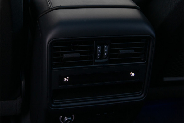 Porsche Cayenne 3.0 E-Hybrid Sport-Design, Lederpakket, Passenger Display, Pano, Bose, Adapt. Cruise, Luchtvering