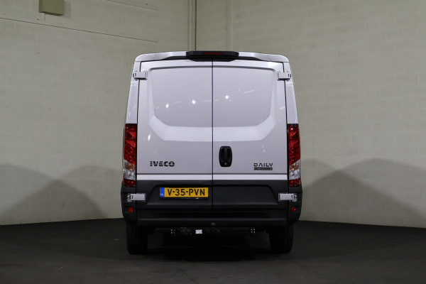 Iveco Daily 35S18 3.0 Hi-Matic Automaat 3.5T Trekhaak