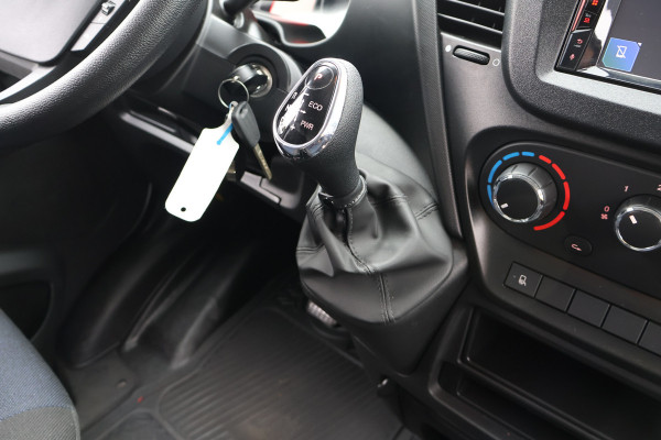 Iveco Daily 35S18 3.0 Hi-Matic Automaat 3.5T Trekhaak