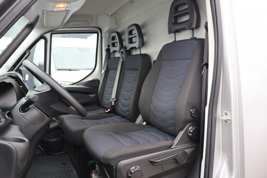 Iveco Daily 35S18 3.0 Hi-Matic Automaat 3.5T Trekhaak