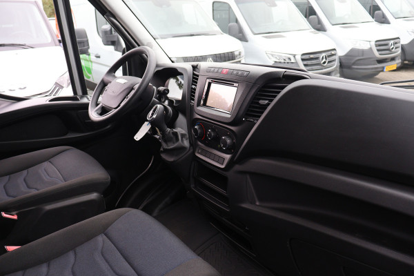 Iveco Daily 35S18 3.0 Hi-Matic Automaat 3.5T Trekhaak