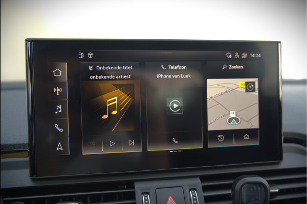 Audi Q5 50 TFSI e S edition S-Line | Panoramadak | Adaptive Cruise Control | Stoelverwarming | Ambiance Verlichting | Camera | Navigatie | Apple Carplay | Keyless | Trekhaak | SOH 92%