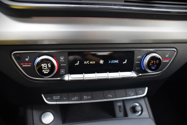 Audi Q5 50 TFSI e S edition S-Line | Panoramadak | Adaptive Cruise Control | Stoelverwarming | Ambiance Verlichting | Camera | Navigatie | Apple Carplay | Keyless | Trekhaak | SOH 92%