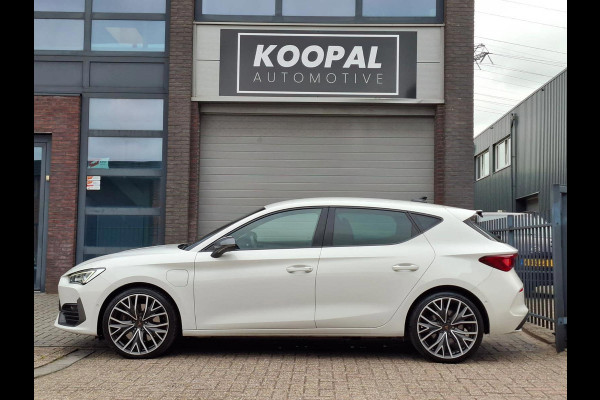 CUPRA Leon 1.4 e-Hybrid VZ Adrenaline | Matrix LED | Camera | ACC