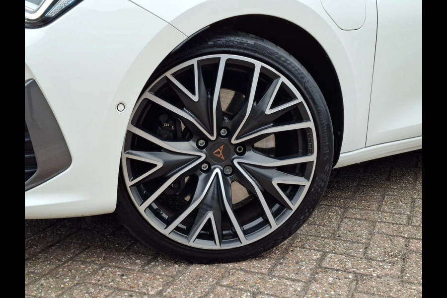 CUPRA Leon 1.4 e-Hybrid VZ Adrenaline | Matrix LED | Camera | ACC
