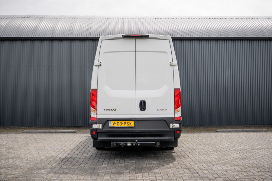 Iveco Daily 35S18 175 PK 3.0 Liter! | Automaat | 3.500 KG trekgewicht | Camera | Cruise | Airco | Trekhaak | 3-Zits