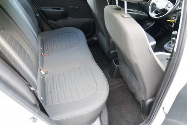 Hyundai i10 1.0 Comfort|Prijs rijklaar incl. 12 mnd garantie|DAB Carplay Airco Bluetooth Cruise all-season