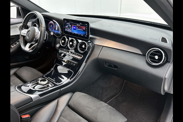 Mercedes-Benz C-Klasse Estate 300 e AMG Line(Dealer OnderH, Camera, Dodehoek, StoelV, Carplay, Parkeersensoren, Etc)
