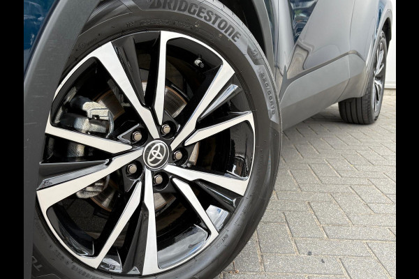 Toyota C-HR 1.8 Hybrid 140PK First Edition Bi-Tone/Winter-pack/Gr.-navigatie/Elektr.klep/Camera/Adapt.-cruise