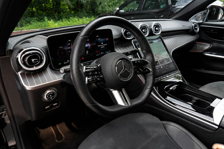 Mercedes-Benz C-Klasse 300 e AMG Line Limited | Pano | Burmester | 360 Camera | HUD
