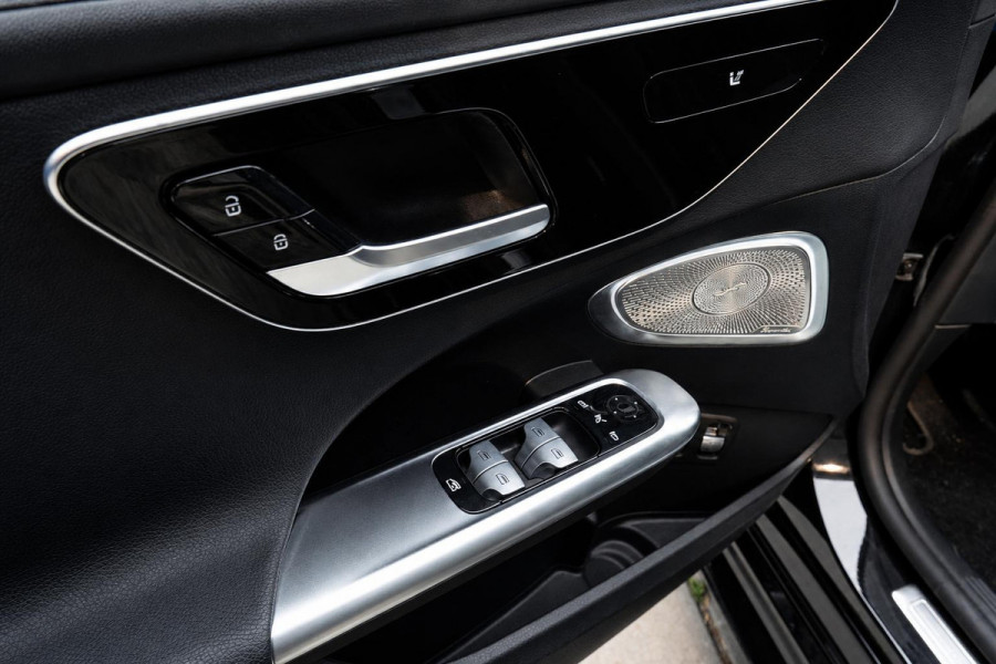 Mercedes-Benz C-Klasse 300 e AMG Line Limited | Pano | Burmester | 360 Camera | HUD