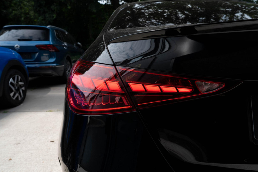 Mercedes-Benz C-Klasse 300 e AMG Line Limited | Pano | Burmester | 360 Camera | HUD