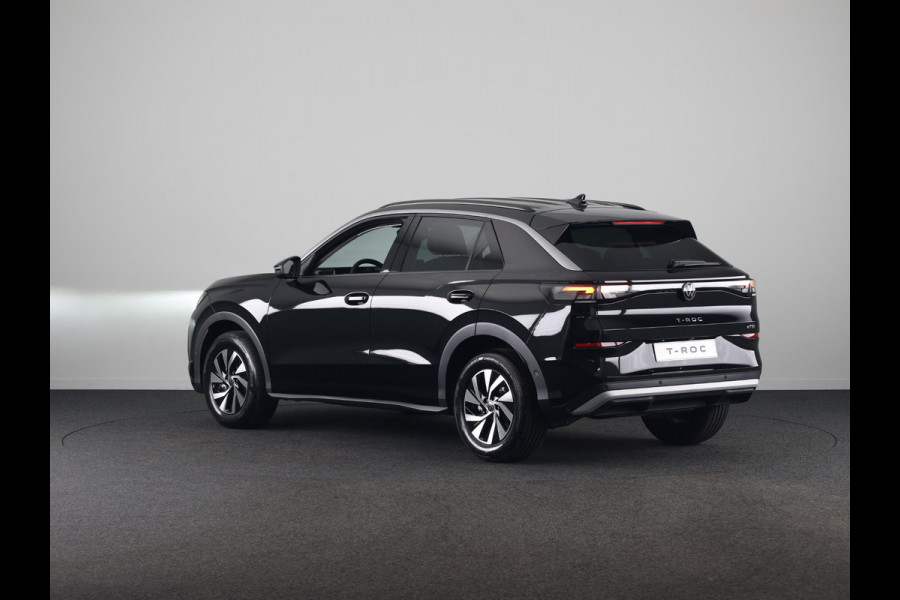 Volkswagen T-Roc Limited Edition 1.5 eTSI 85 kW / 116 PK SUV 7 vers Achteruitrijcamera | Stoelverwarming | Carplay