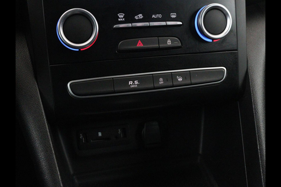 Renault Mégane 1.8 TCe 280 RS | Origineel NL | Head-Up | Carplay | Camera | Keyless | Full LED | Sportstoelen | Park Assist | Dodehoek detectie | Navigatie | Bose Sound | Cruise control | Bluetooth | Climate control