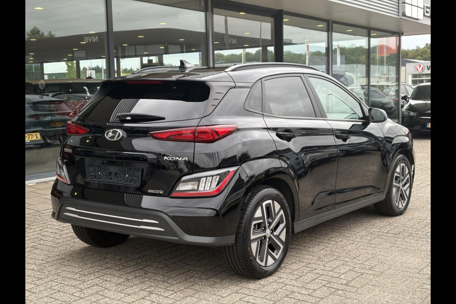 Hyundai Kona EV Limited 64 kWh | 49350 KM | Virtual Cockpit | Navigatiesysteem | Stoelverwarming