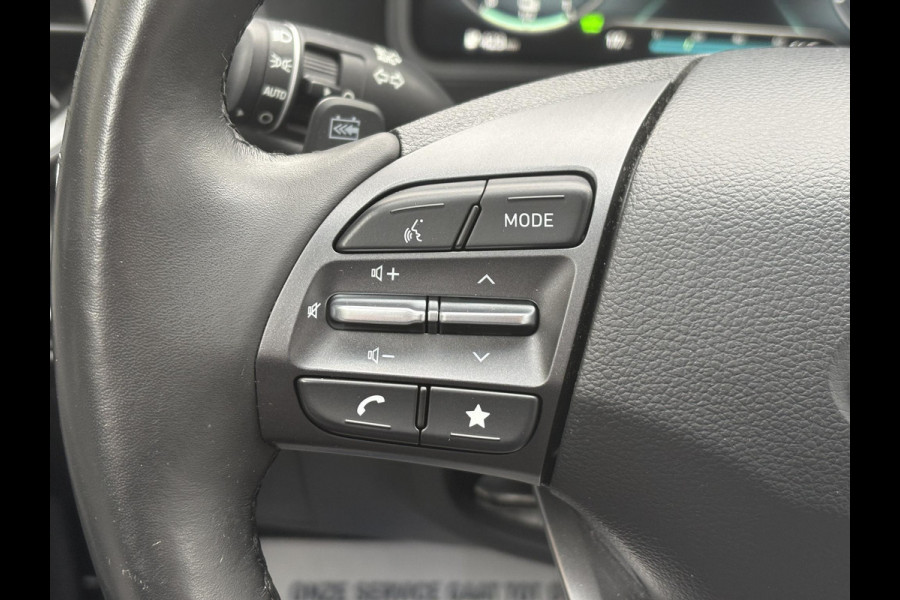 Hyundai Kona EV Limited 64 kWh | 49350 KM | Virtual Cockpit | Navigatiesysteem | Stoelverwarming