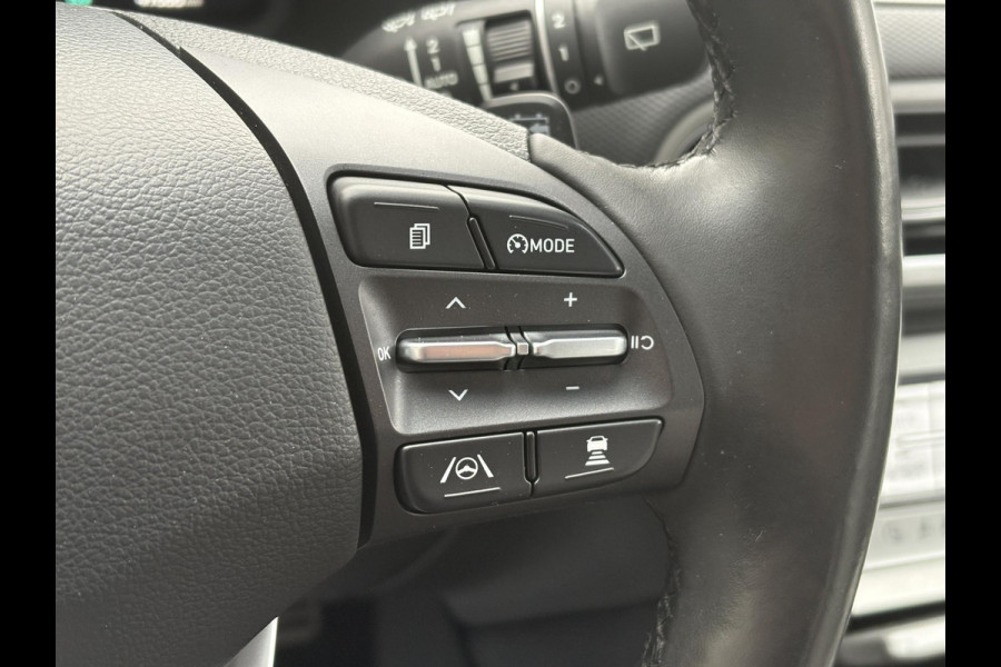 Hyundai Kona EV Limited 64 kWh | 49350 KM | Virtual Cockpit | Navigatiesysteem | Stoelverwarming