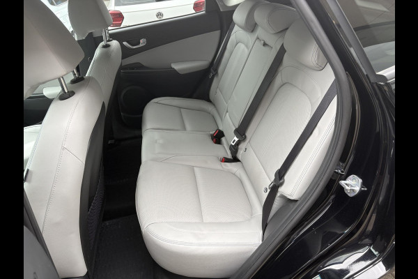 Hyundai Kona EV Limited 64 kWh | 49350 KM | Virtual Cockpit | Navigatiesysteem | Stoelverwarming